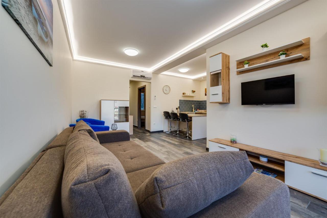 Forest Földvár Apartmanok Balatonföldvár Kültér fotó